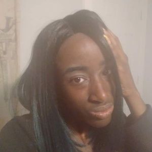 Meet your Posher, Ashia